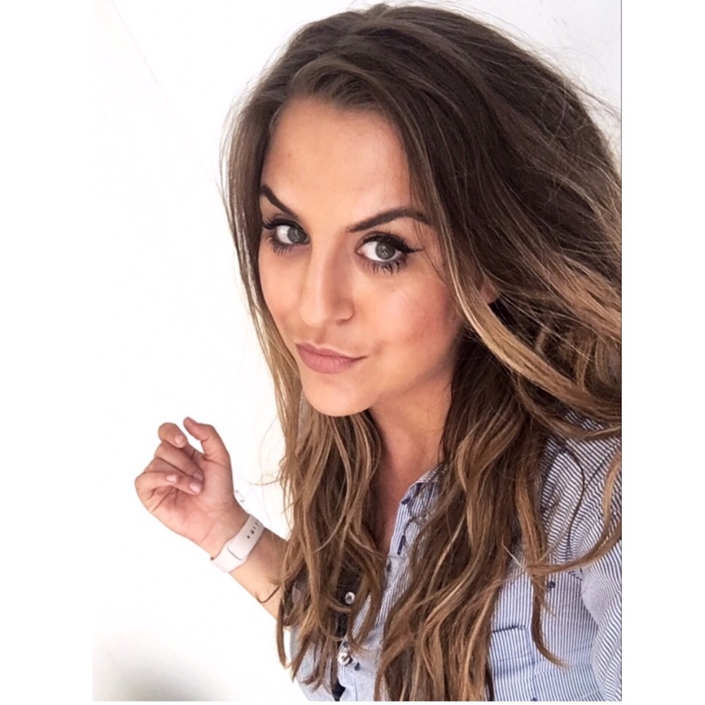 Meet your Posher, Victoria